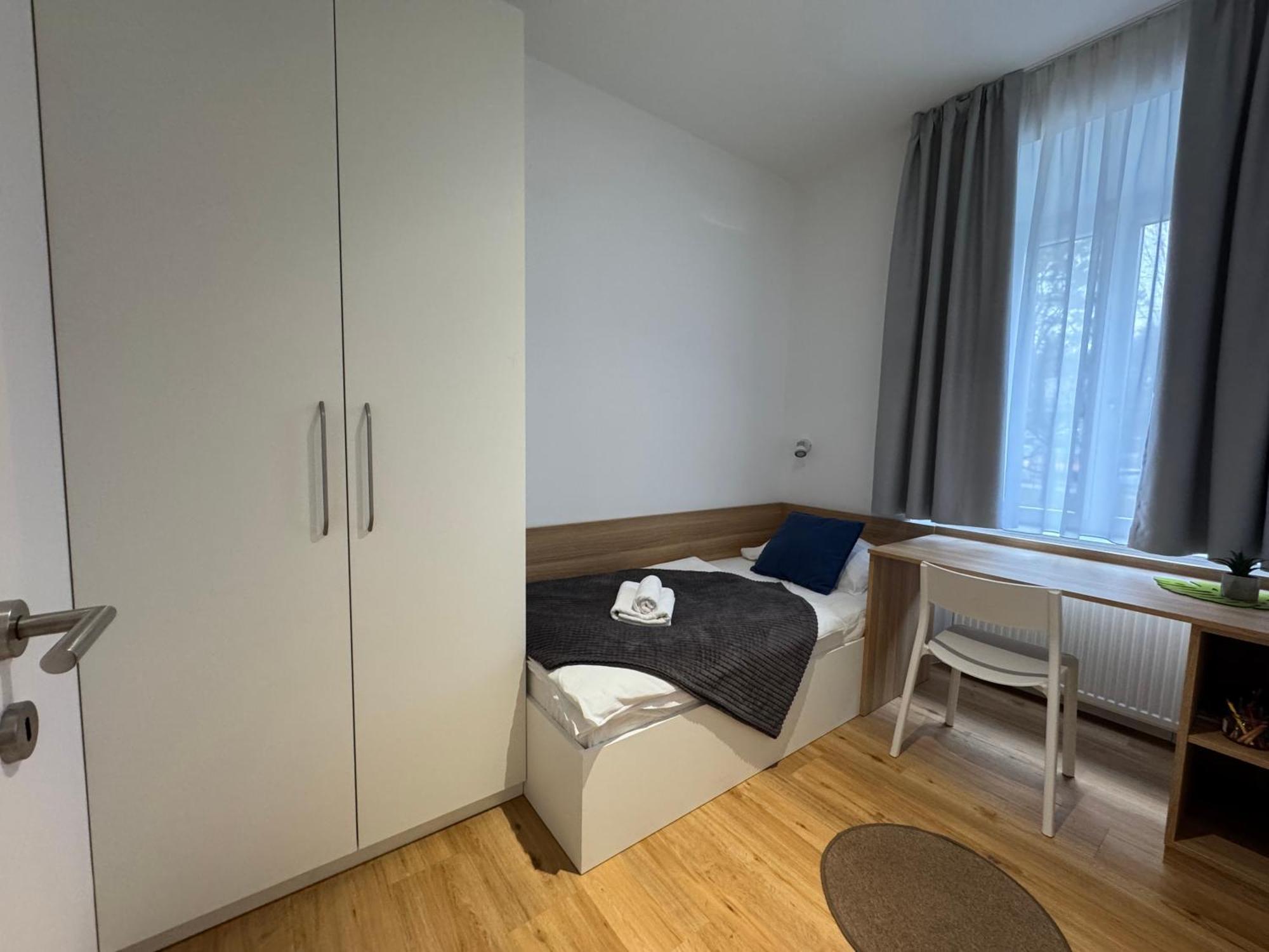 Apartments Tivoli Λιουμπλιάνα Δωμάτιο φωτογραφία